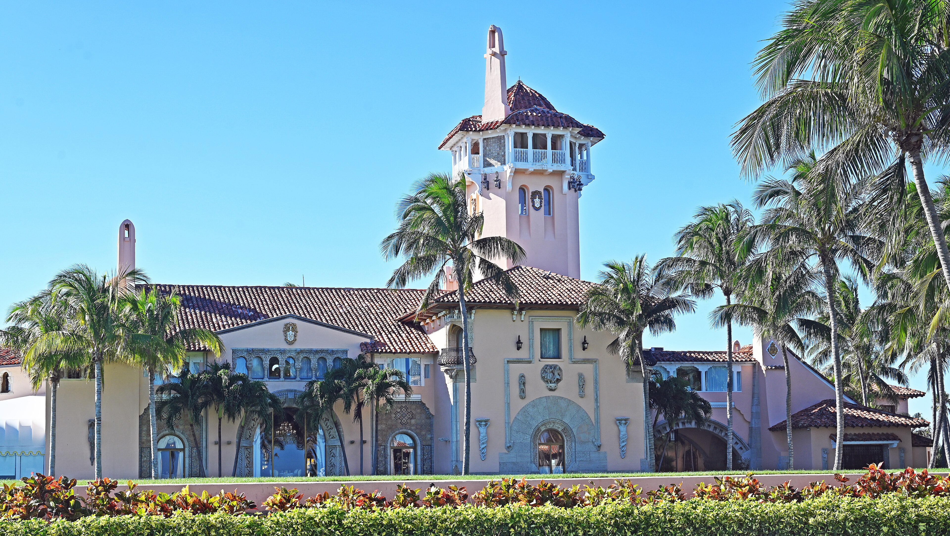 Mar-a-Lago pardon pitch